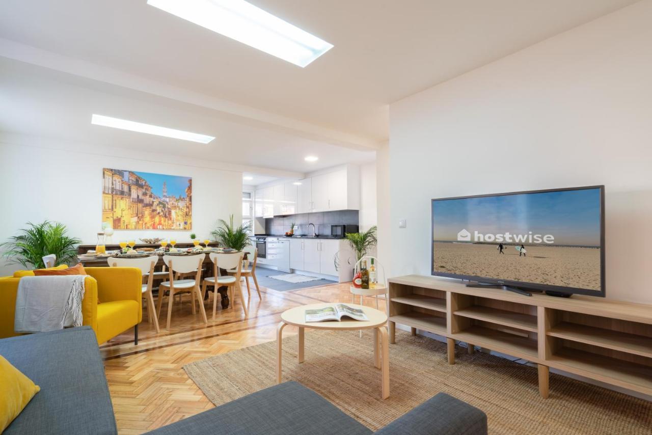 Host Wise - Spacious Fresh Flat W Terrace - Near Sea إسبِنو المظهر الخارجي الصورة