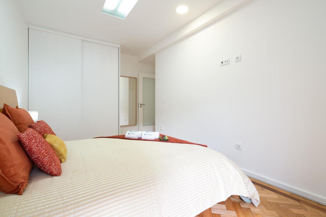 Host Wise - Spacious Fresh Flat W Terrace - Near Sea إسبِنو المظهر الخارجي الصورة