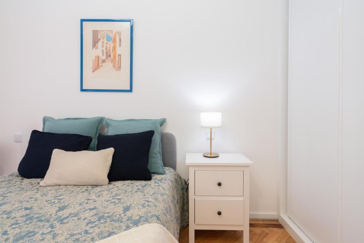Host Wise - Spacious Fresh Flat W Terrace - Near Sea إسبِنو المظهر الخارجي الصورة
